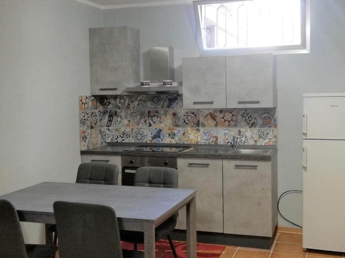 La Taverna Appartamento Scala A Chiocciola فولّونيكا المظهر الخارجي الصورة
