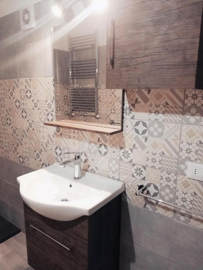La Taverna Appartamento Scala A Chiocciola فولّونيكا المظهر الخارجي الصورة